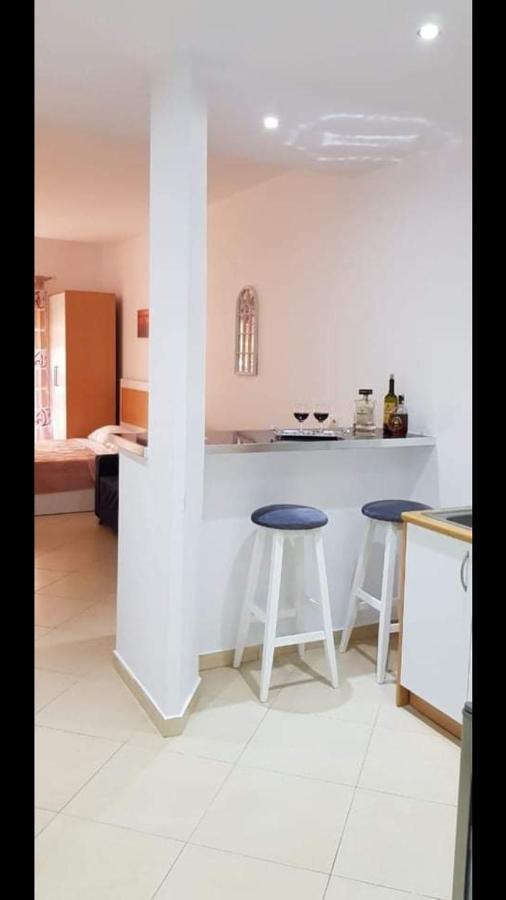 Studio By The Beach - Vlorë Exterior foto
