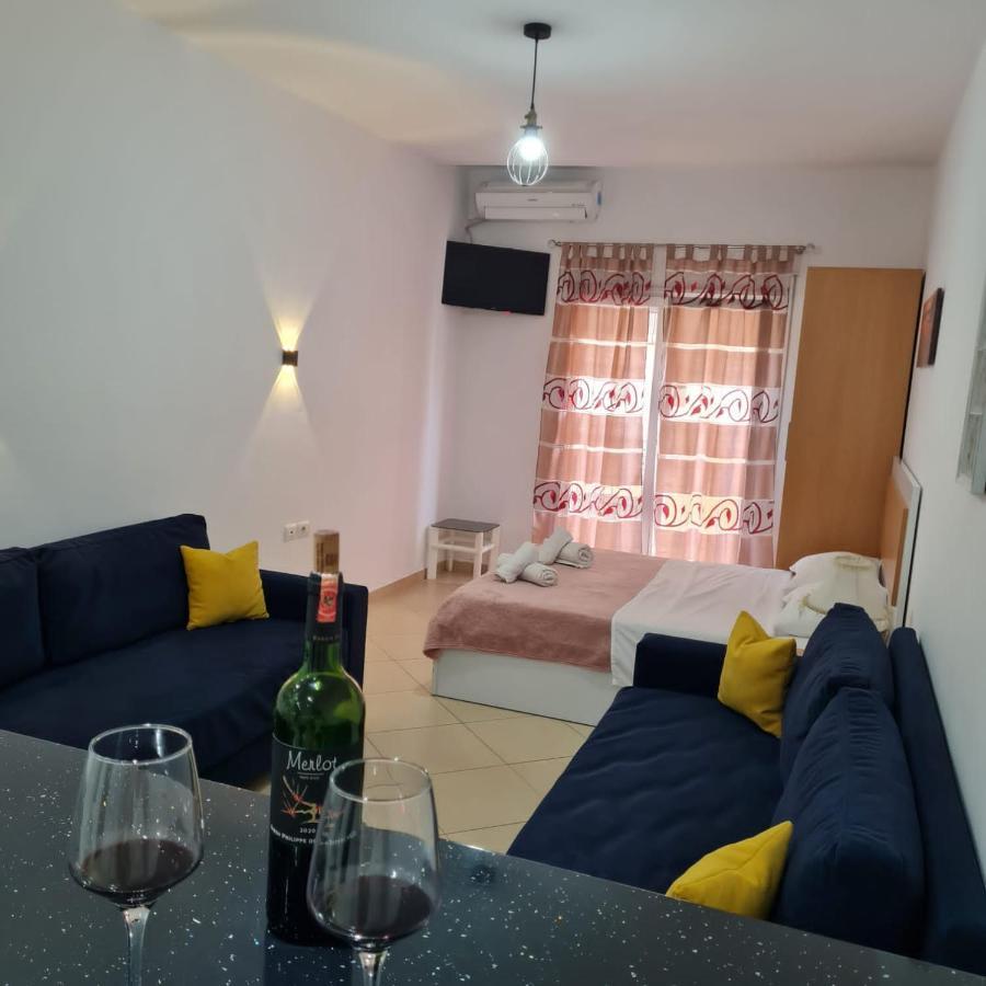 Studio By The Beach - Vlorë Exterior foto